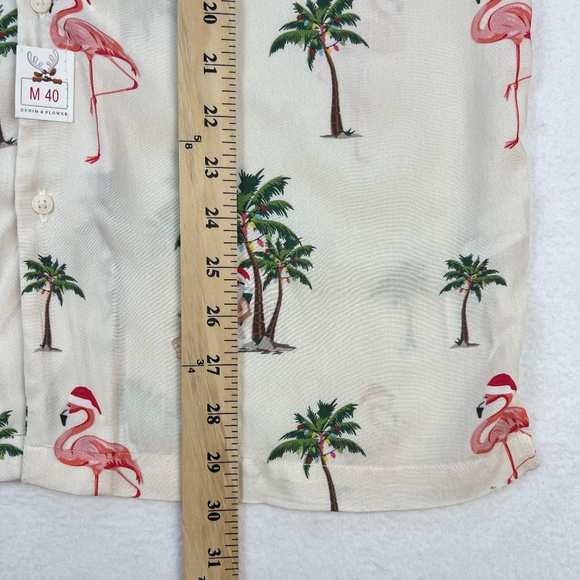 Christmas Holiday Shirt Beach Flamingos Mens MEDIUM Denim & Flower Ricky Singh - Picture 13 of 14